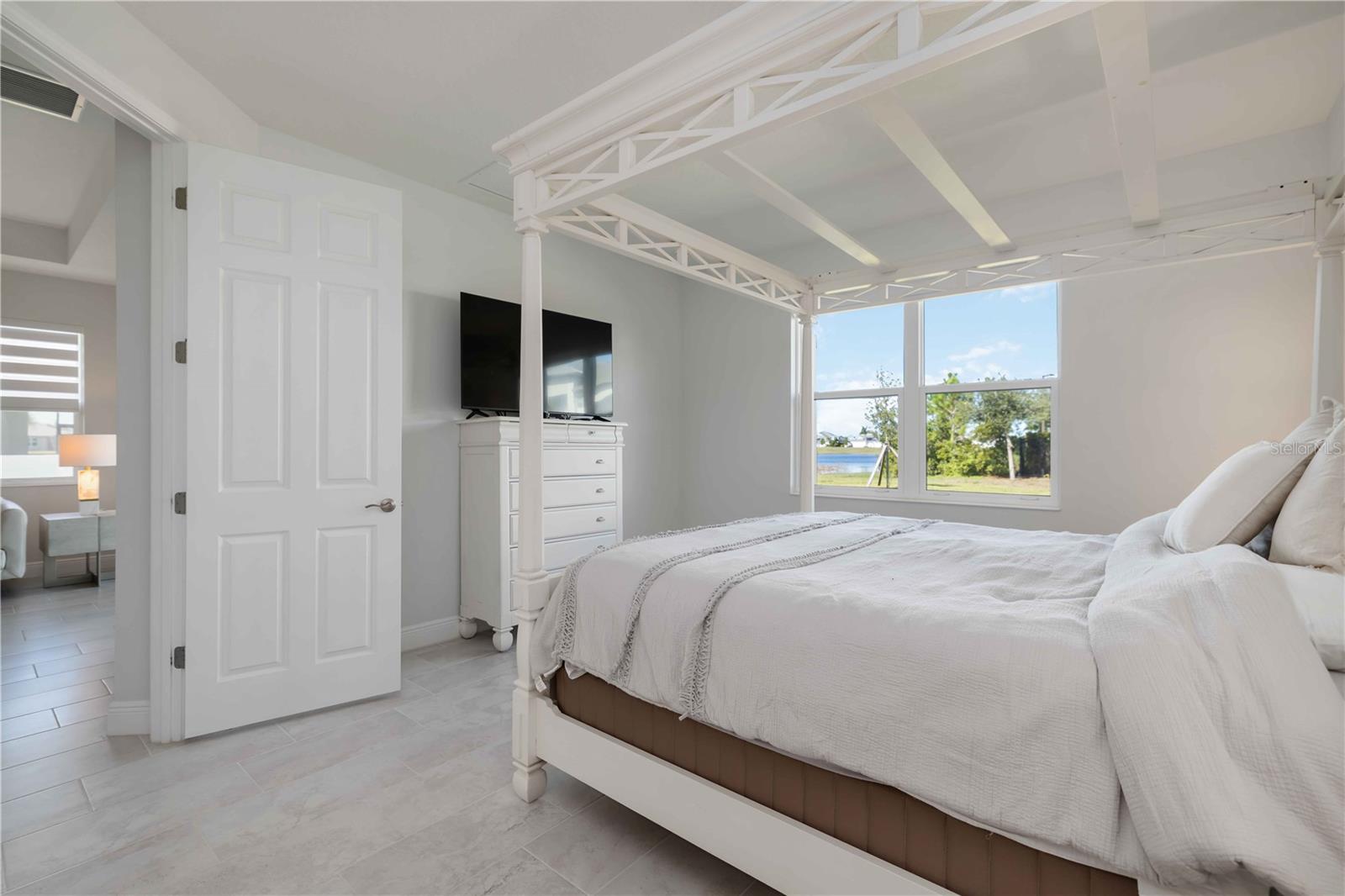 Image 21 of 42 For 223 Okeeffe Circle