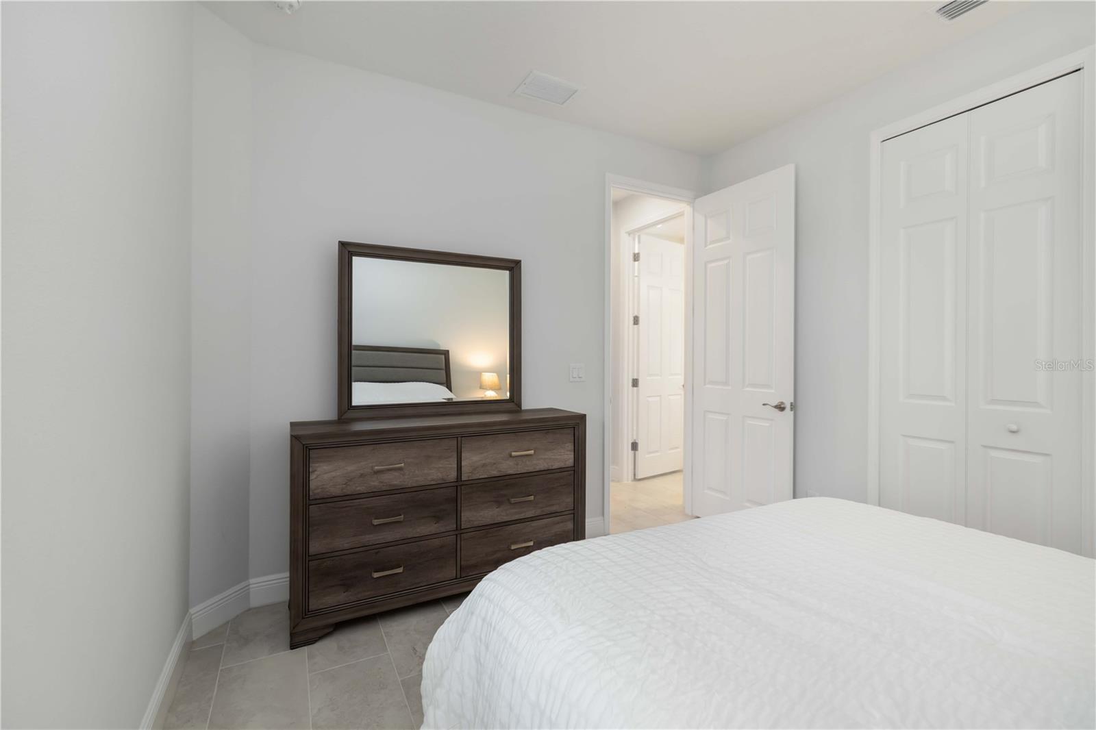 Image 25 of 42 For 223 Okeeffe Circle