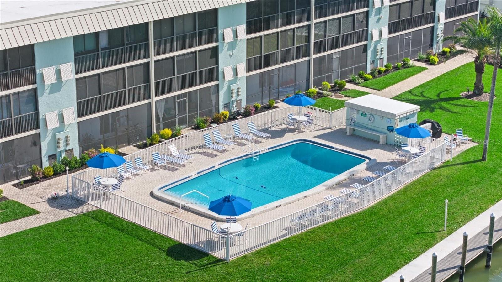 Image 2 of 49 For 9200 Midnight Pass Road 28