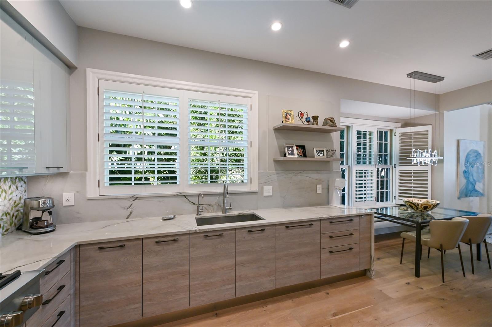 Image 12 of 42 For 1749 Lincoln Park Circle