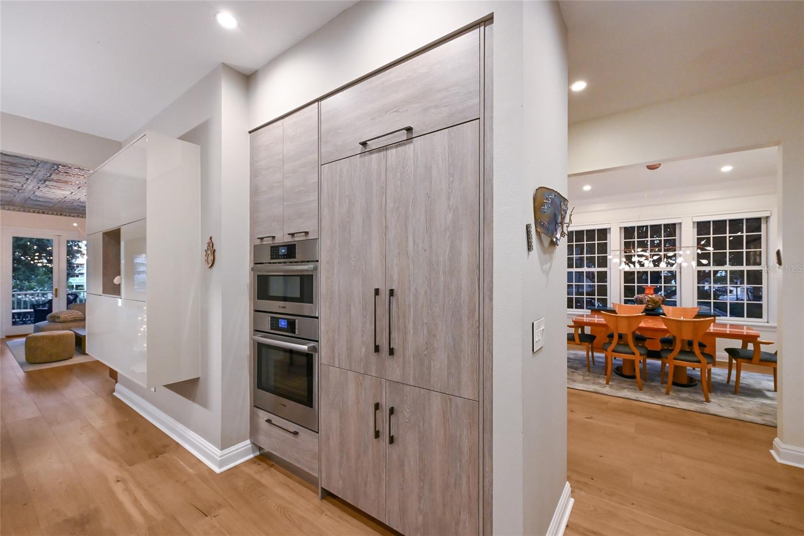 Image 13 of 42 For 1749 Lincoln Park Circle