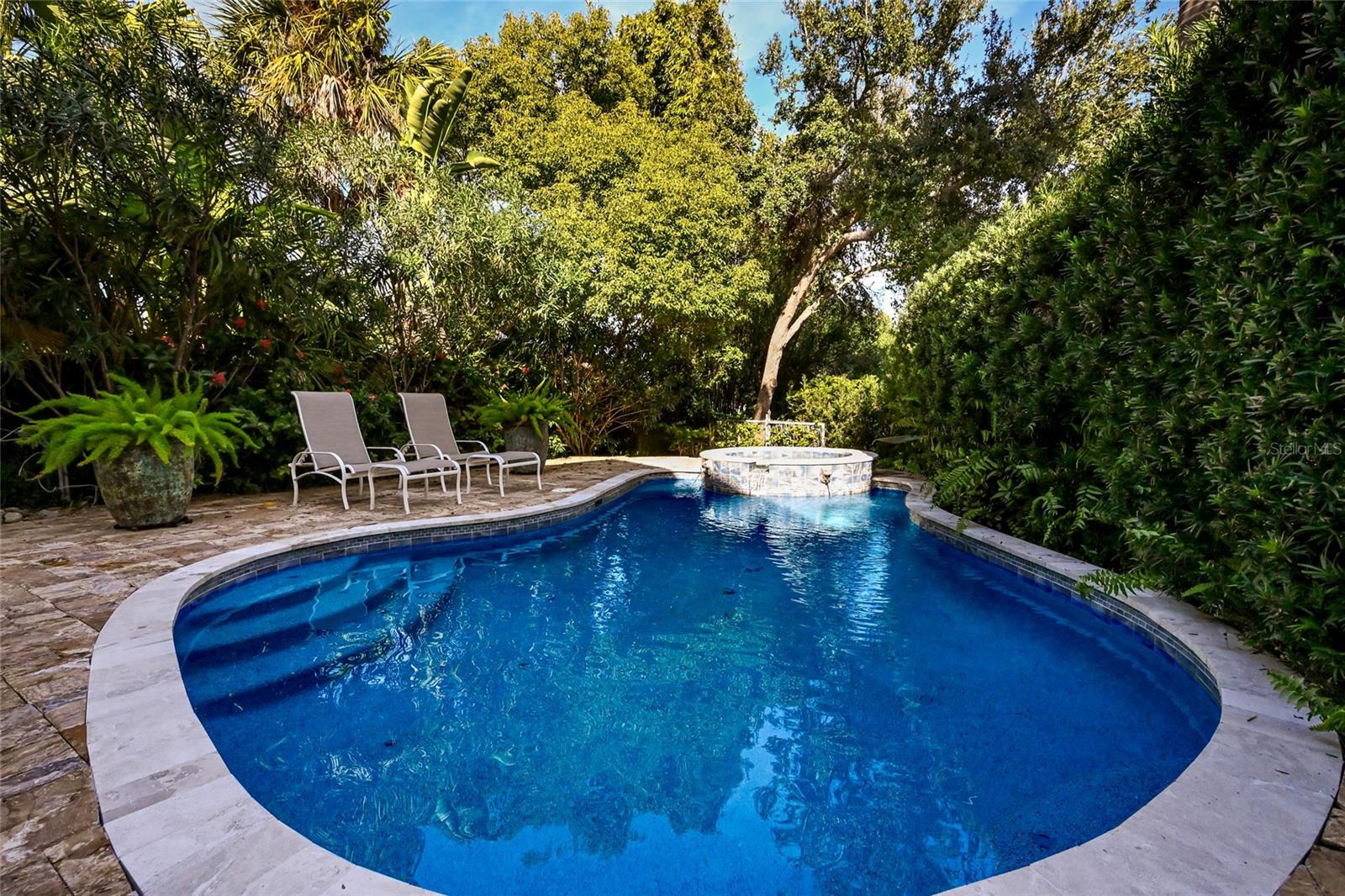 Image 30 of 42 For 1749 Lincoln Park Circle