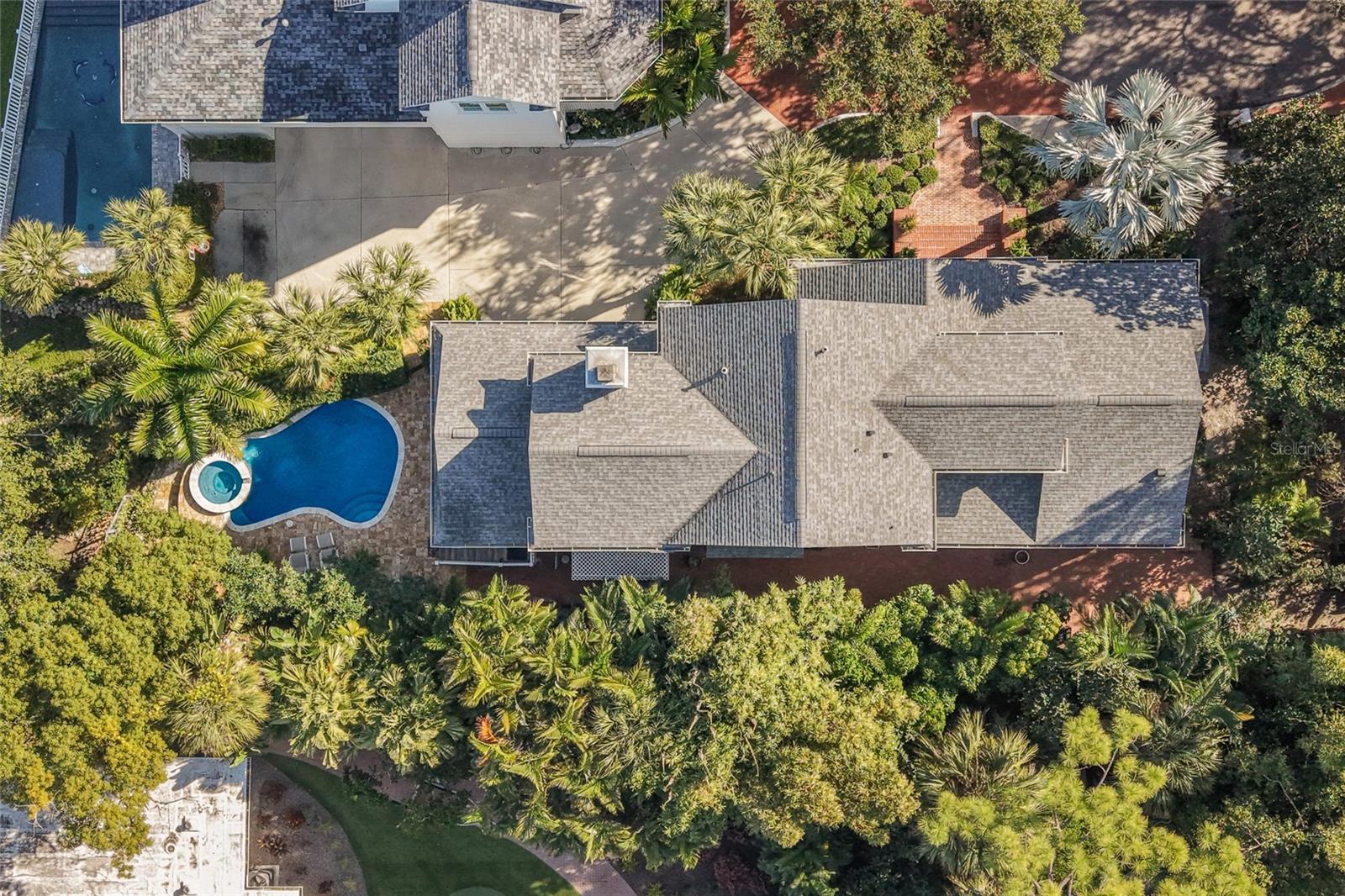 Image 33 of 42 For 1749 Lincoln Park Circle