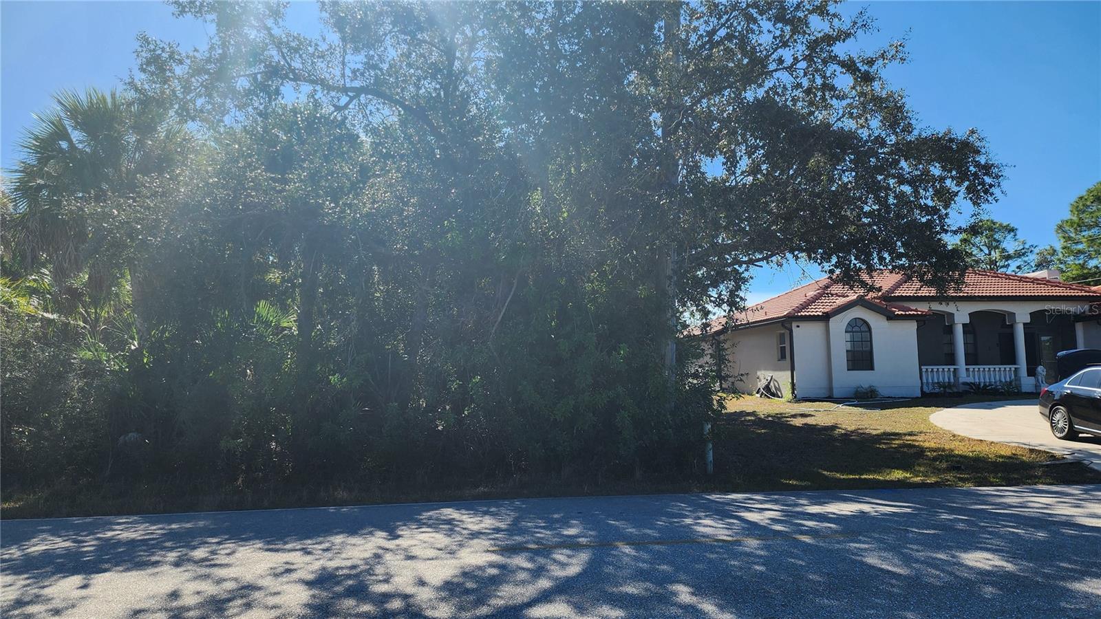 Image 4 of 4 For 14405 Eleanor Avenue