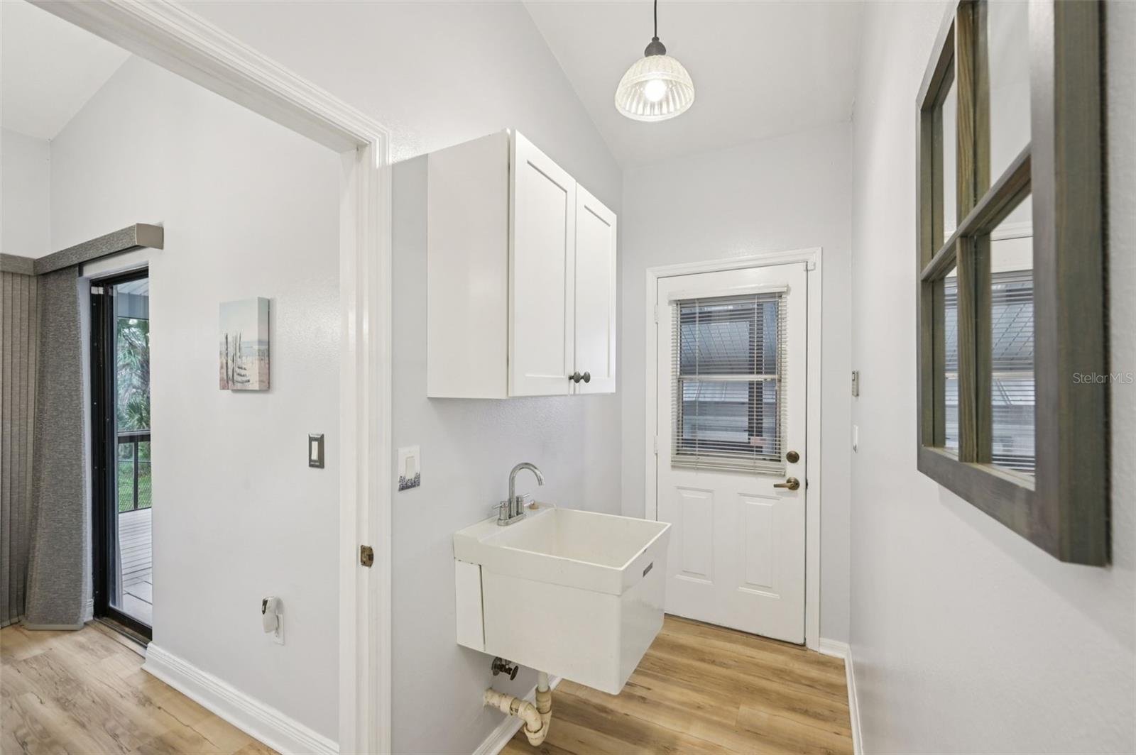 Image 18 of 64 For 13221 Branch Road