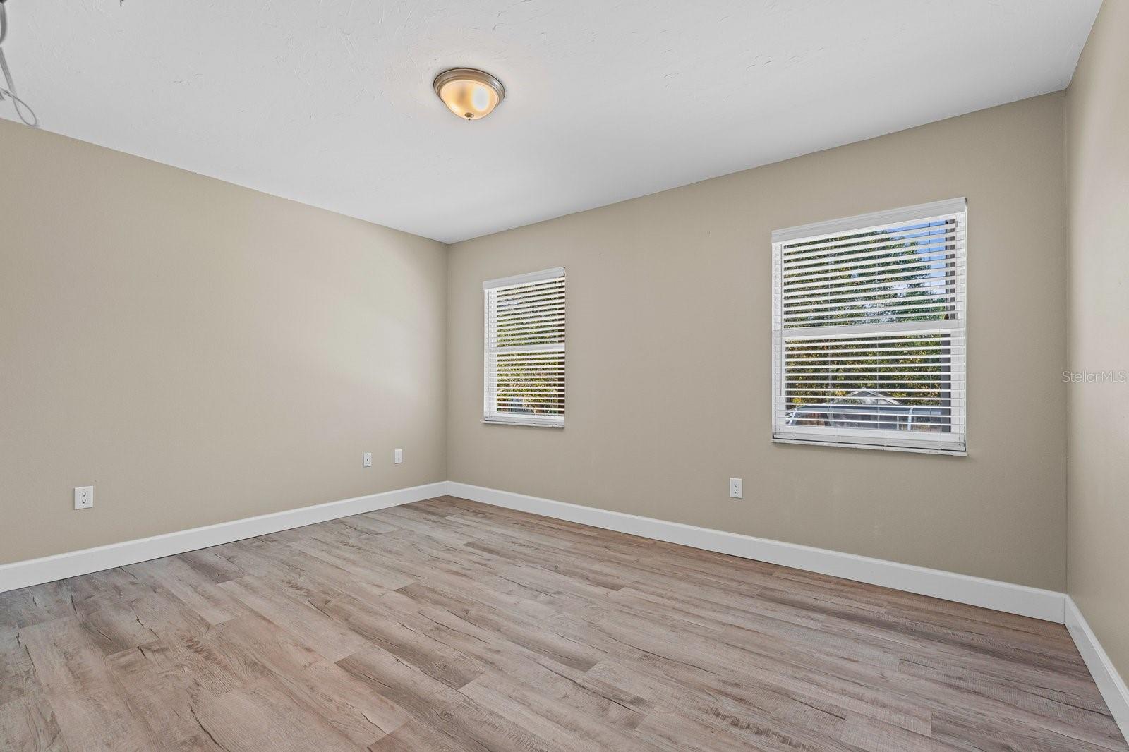 Image 29 of 55 For 702 133rd Street E