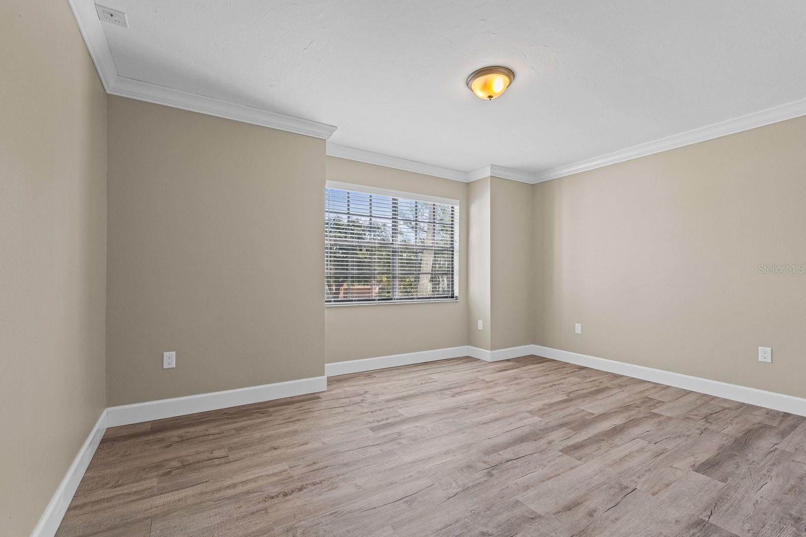 Image 31 of 55 For 702 133rd Street E