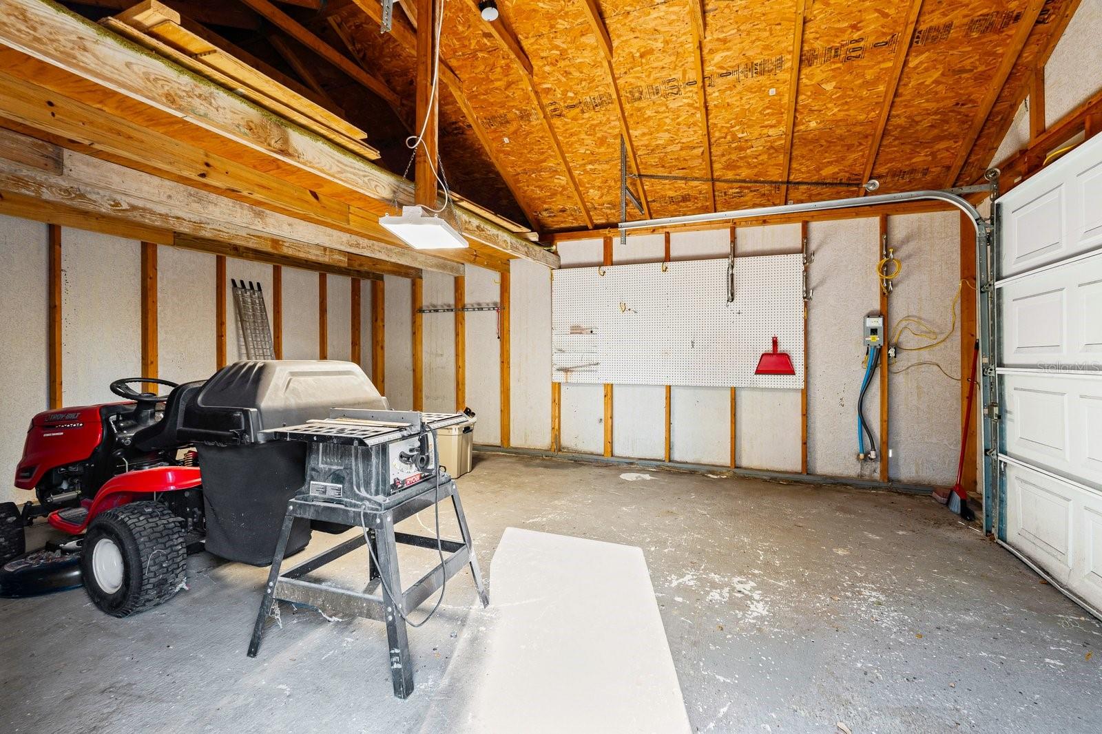 Image 42 of 55 For 702 133rd Street E