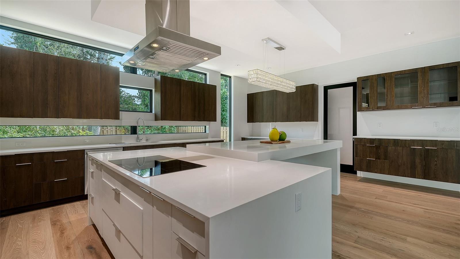 Image 12 of 29 For 1429 Lake Shore Drive