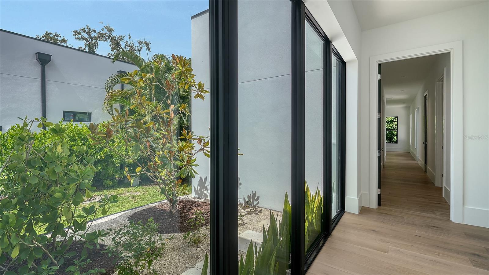 Image 21 of 29 For 1429 Lake Shore Drive