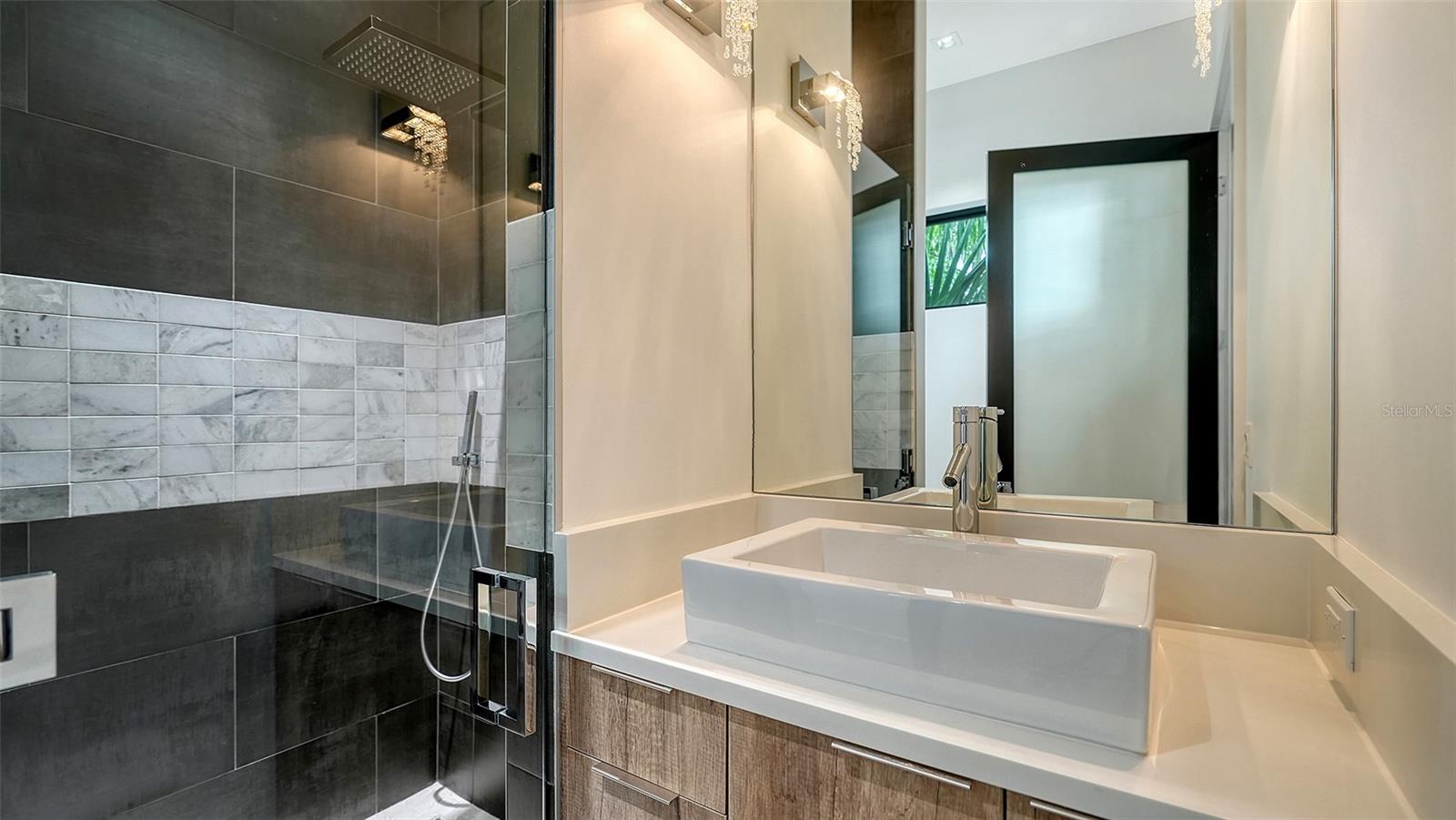 Image 26 of 29 For 1429 Lake Shore Drive