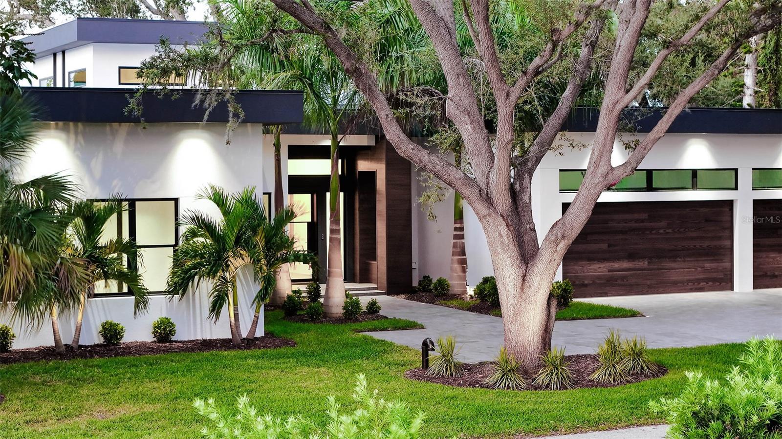 Image 4 of 29 For 1429 Lake Shore Drive