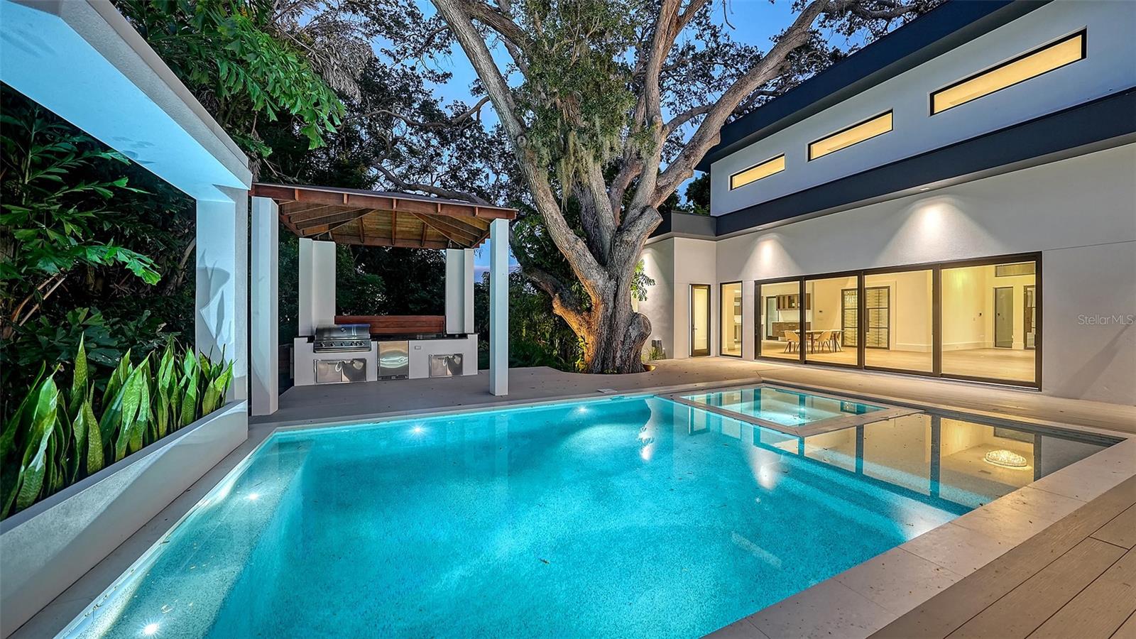 Image 5 of 29 For 1429 Lake Shore Drive