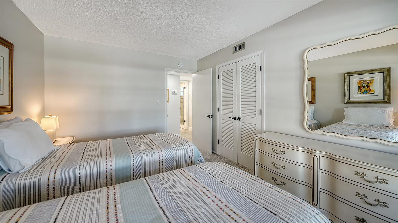 Image 31 of 68 For 4370 Chatham Drive 204