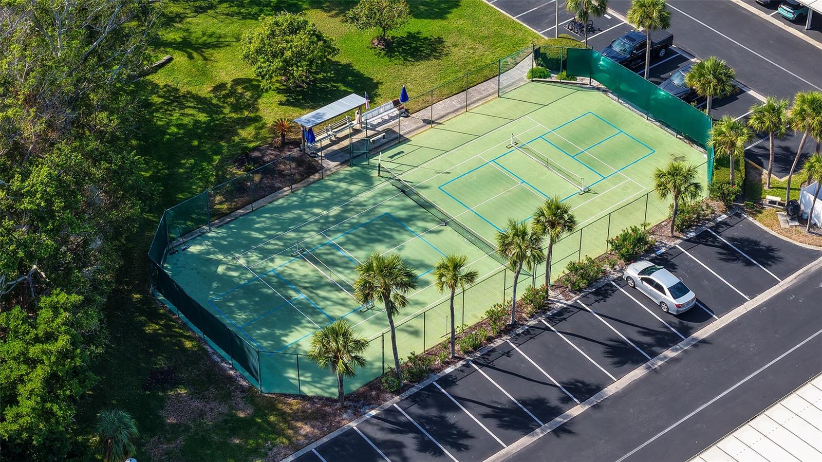 Image 50 of 68 For 4370 Chatham Drive 204