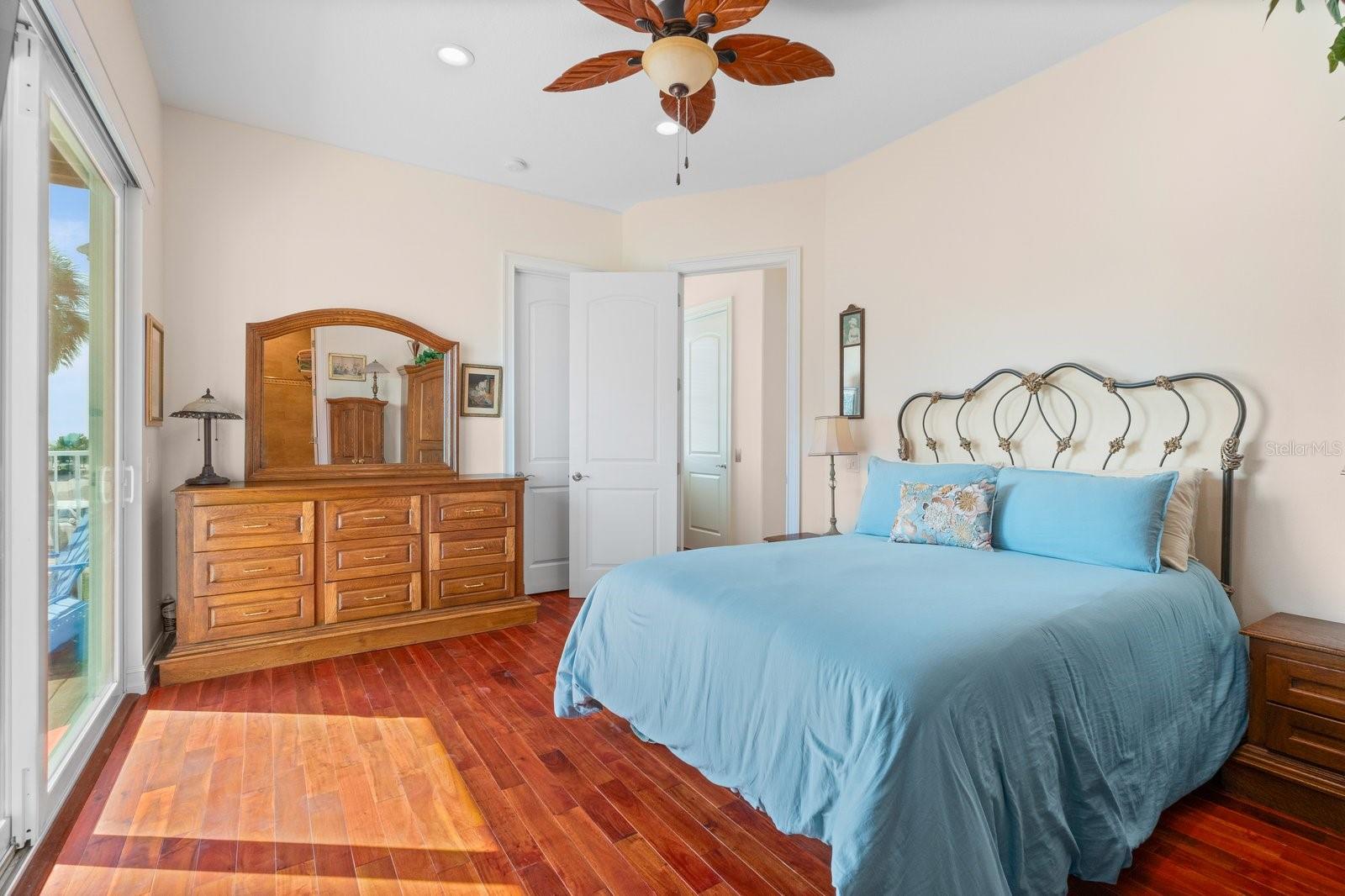 Image 16 of 44 For 110 6th Street S