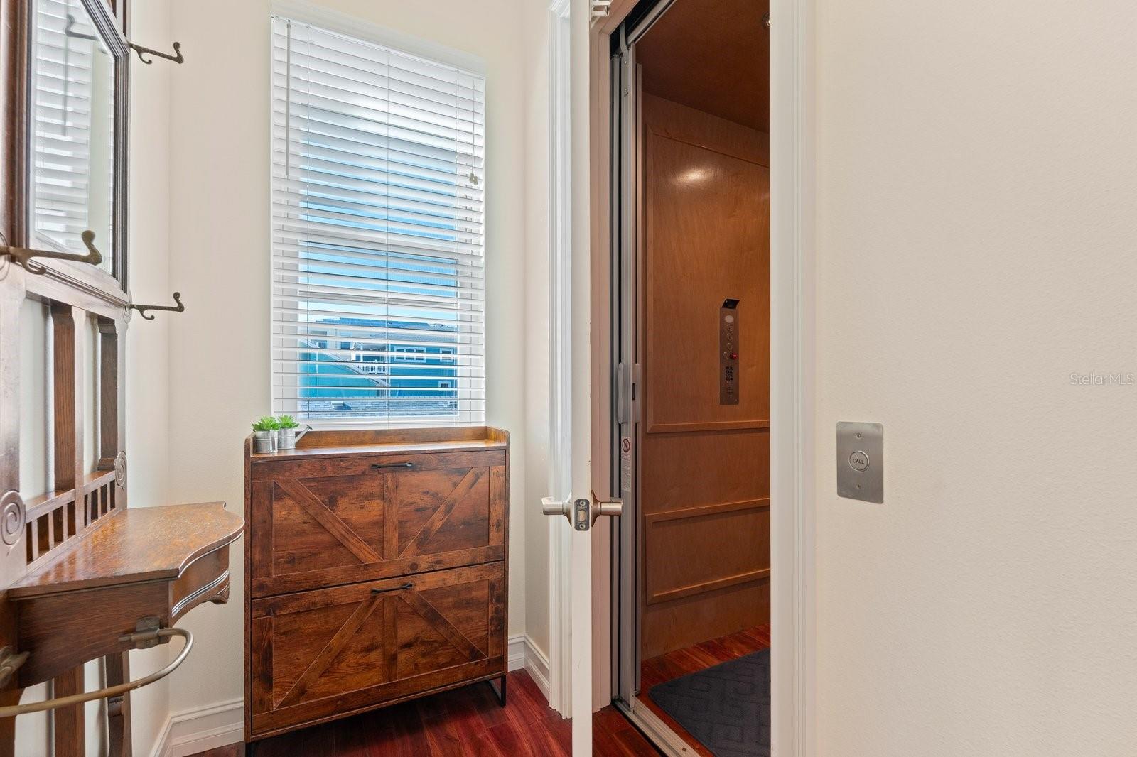 Image 24 of 44 For 110 6th Street S