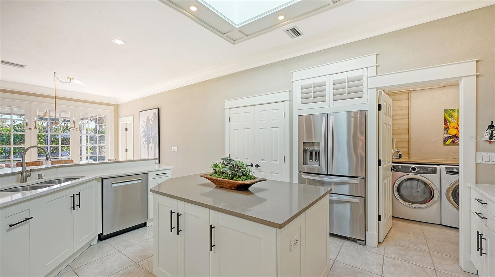 Image 21 of 87 For 5165 Sandy Cove Avenue