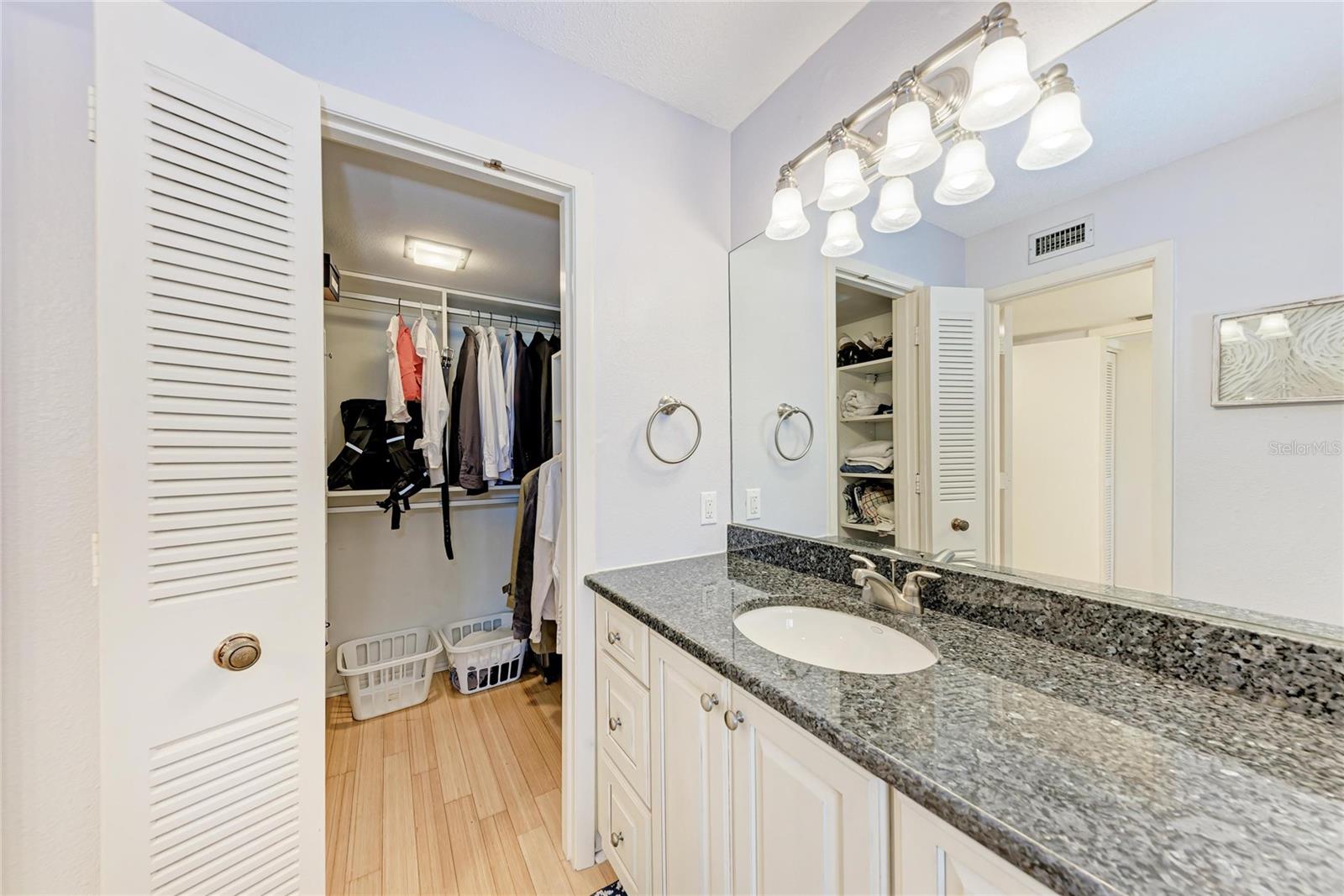 Image 12 of 28 For 1965 Gulf Of Mexico Drive G5-303