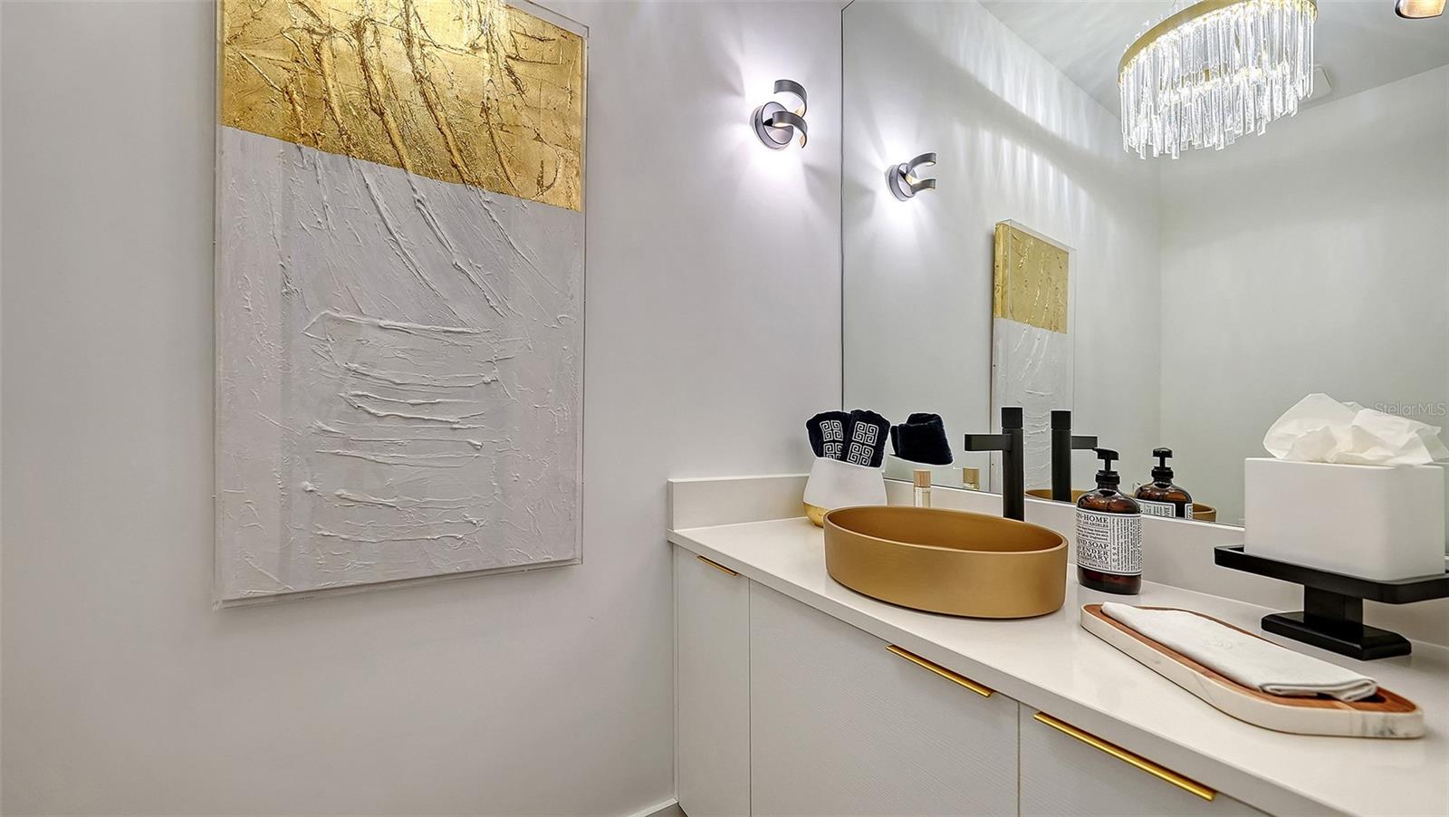 Image 12 of 28 For 1421 Lake Shore Drive