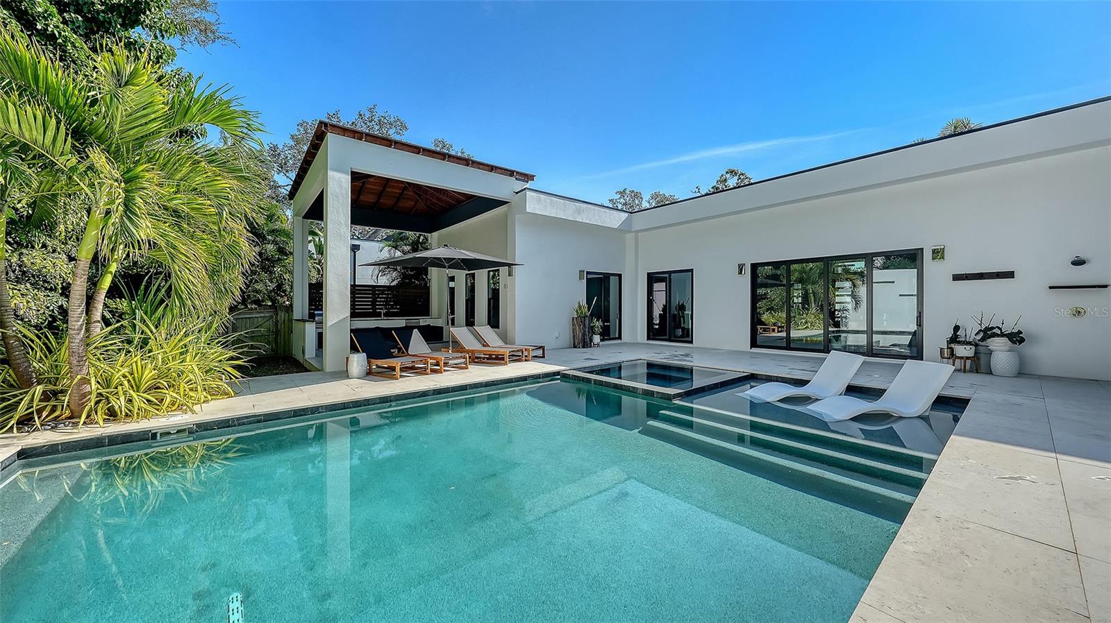 Image 25 of 28 For 1421 Lake Shore Drive