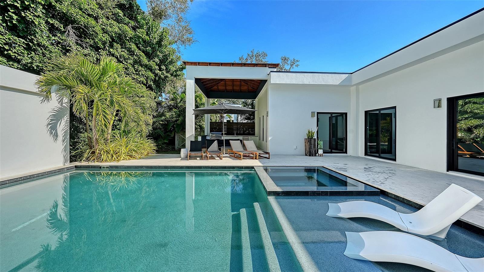 Image 26 of 28 For 1421 Lake Shore Drive