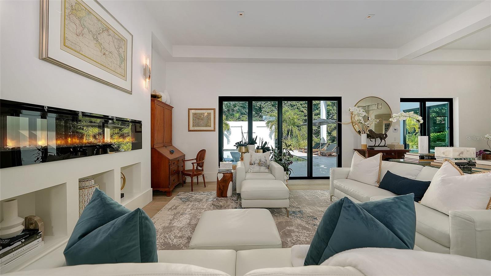 Image 9 of 28 For 1421 Lake Shore Drive