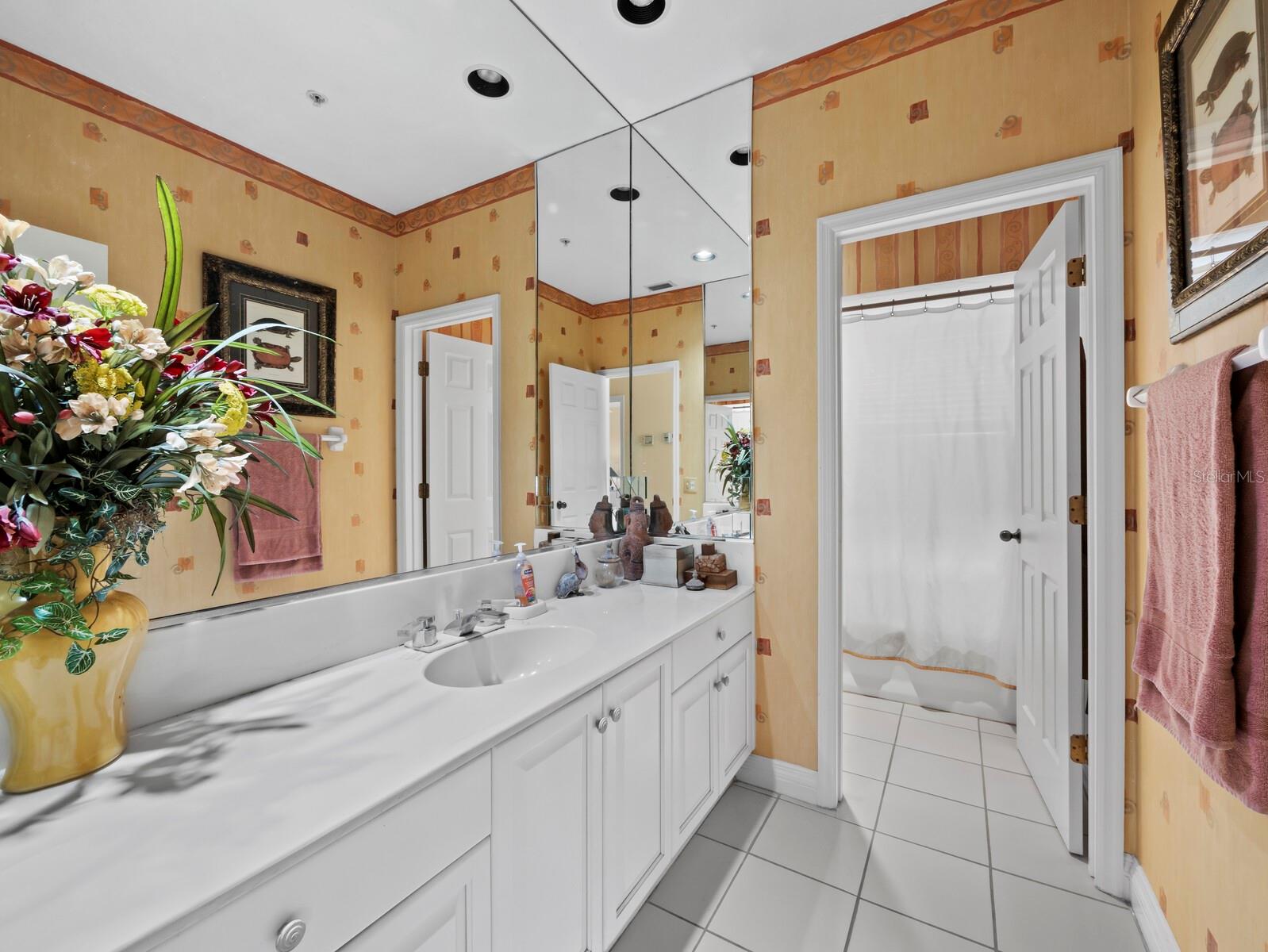 Image 23 of 50 For 836 Evergreen Way