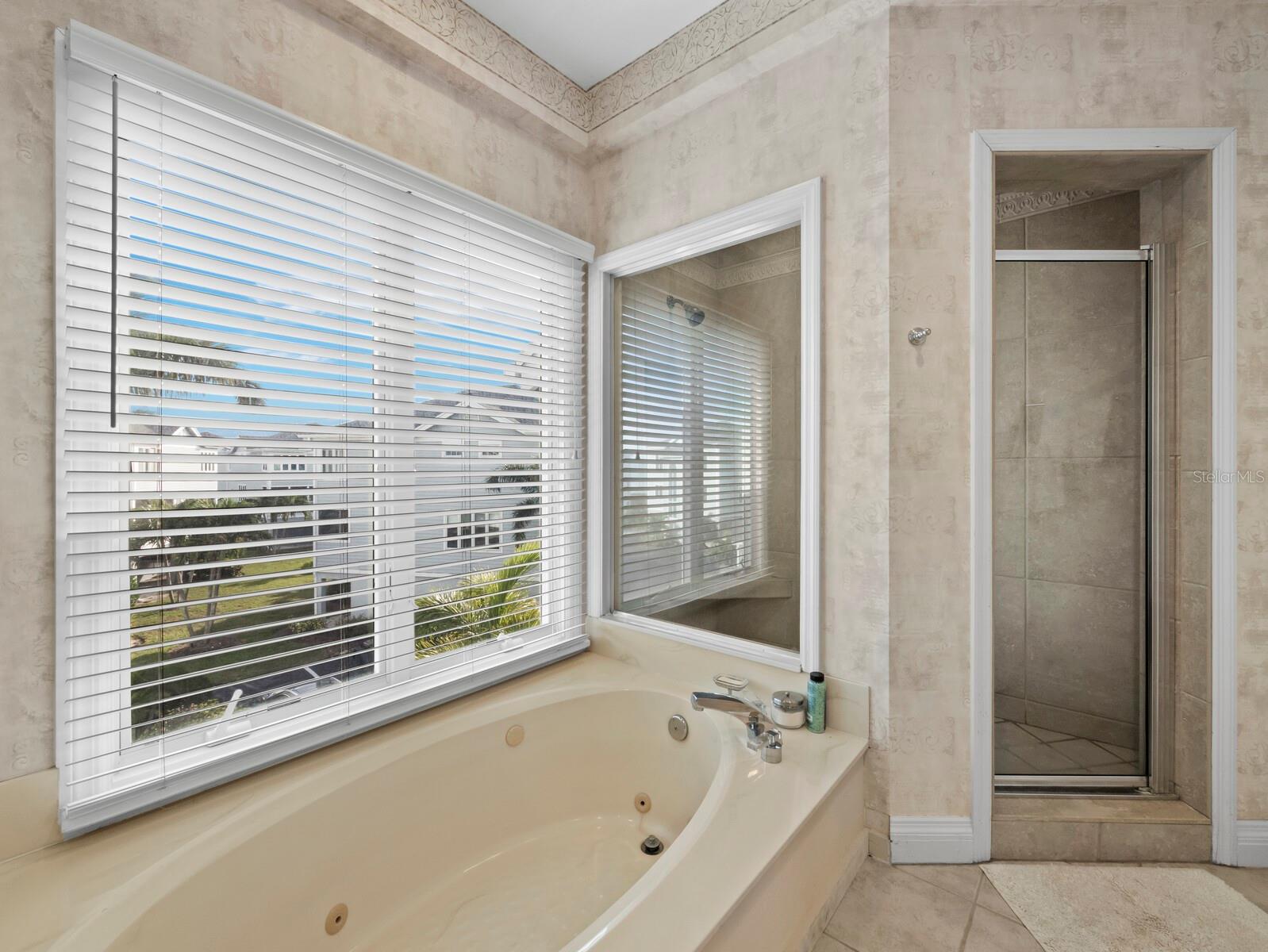 Image 38 of 50 For 836 Evergreen Way