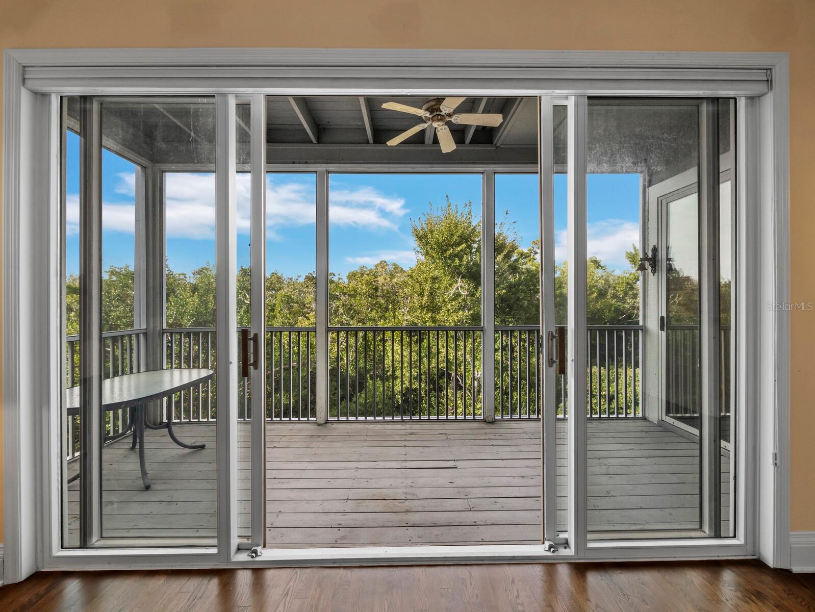 Image 9 of 50 For 836 Evergreen Way