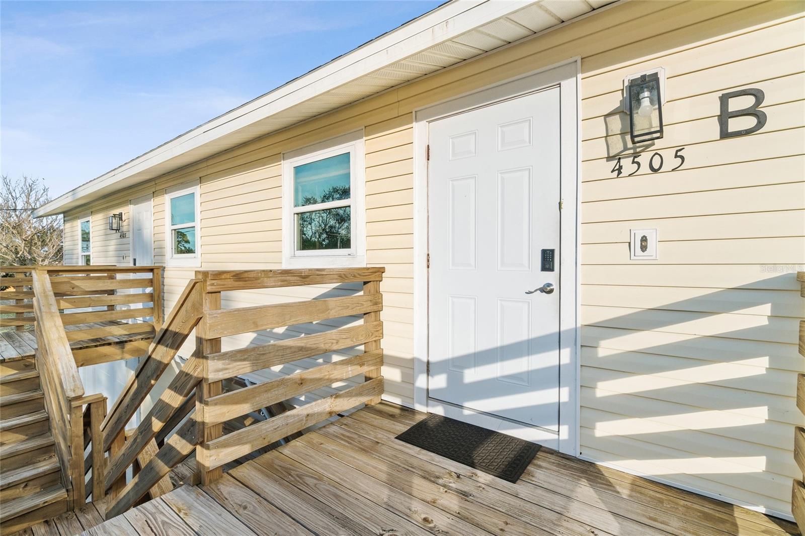 Image 26 of 62 For 4503-4505 102nd Street W