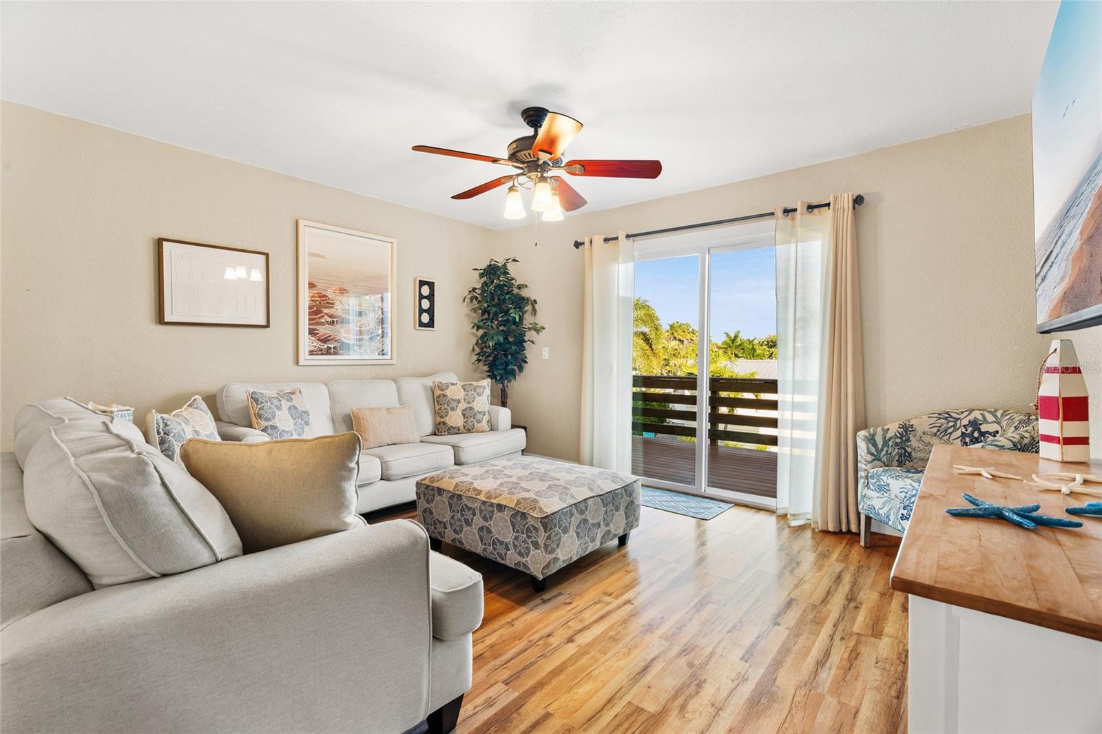 Image 33 of 62 For 4503-4505 102nd Street W