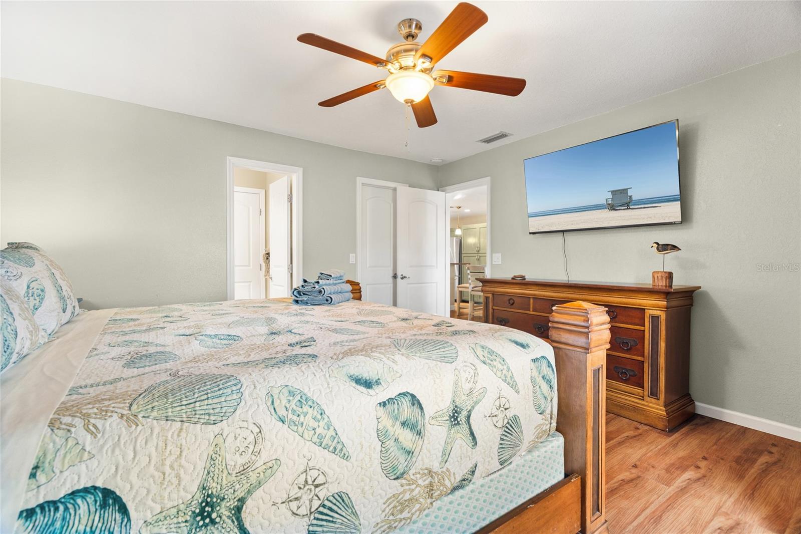 Image 36 of 62 For 4503-4505 102nd Street W