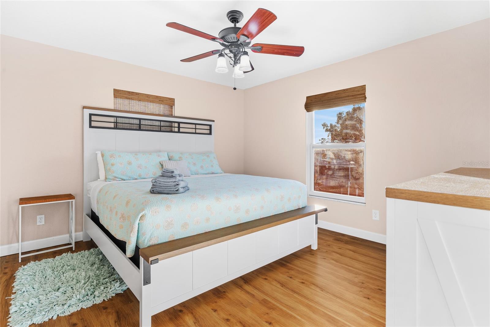 Image 38 of 62 For 4503-4505 102nd Street W