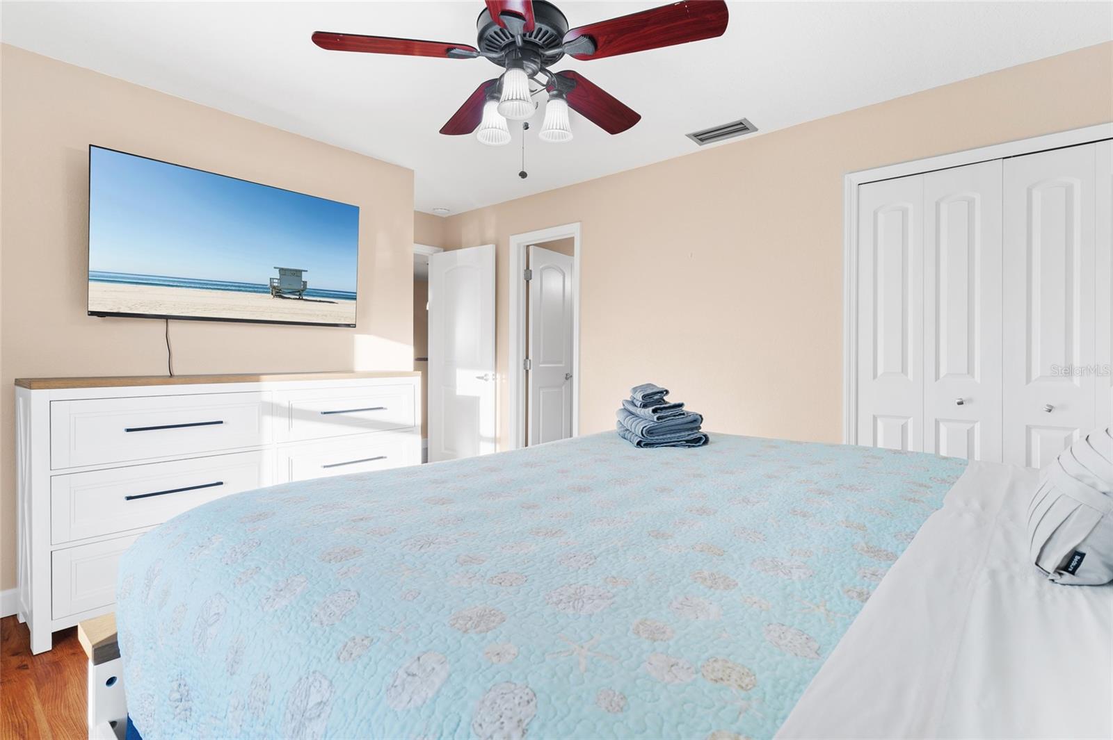 Image 39 of 62 For 4503-4505 102nd Street W