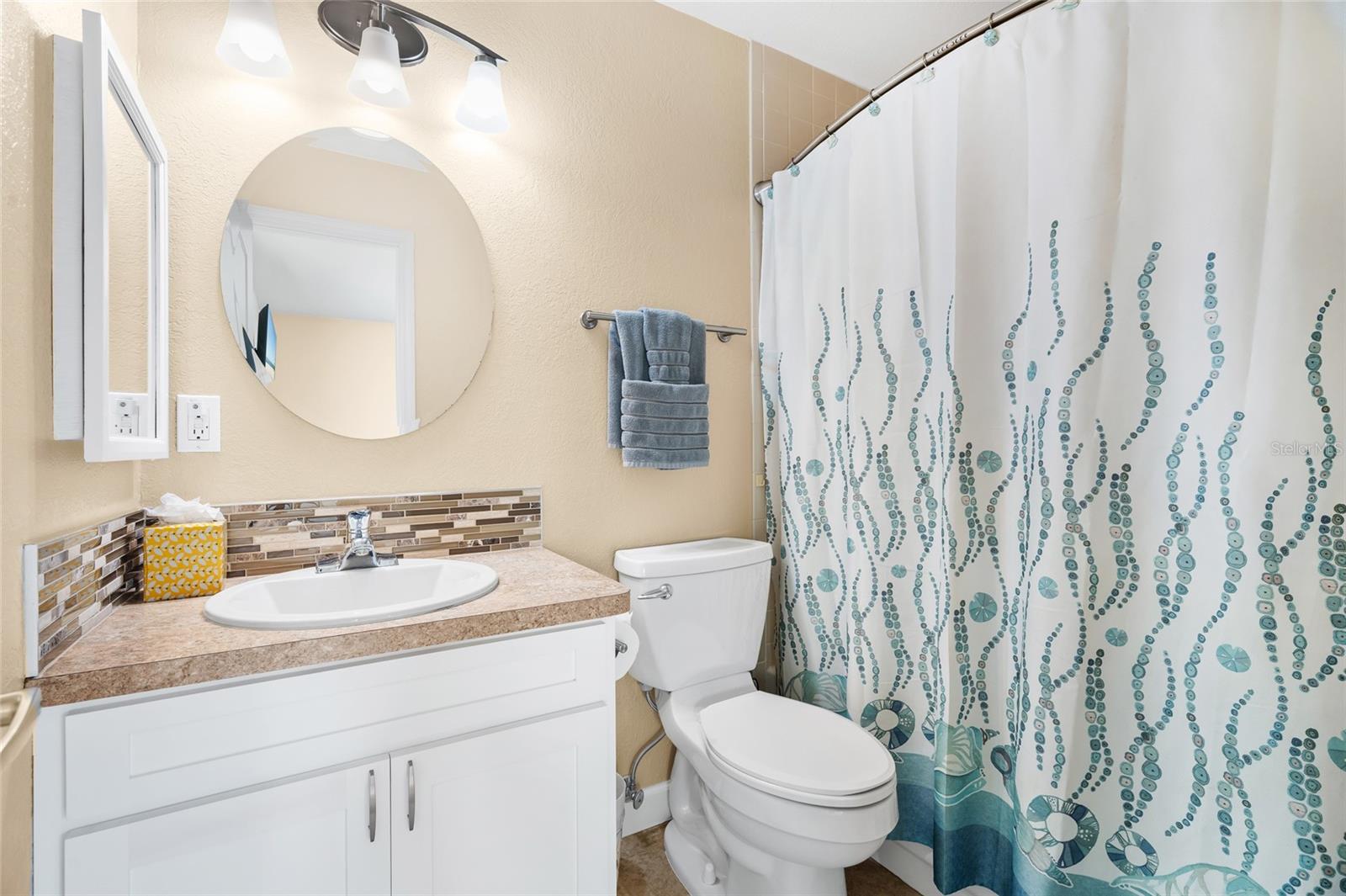 Image 40 of 62 For 4503-4505 102nd Street W