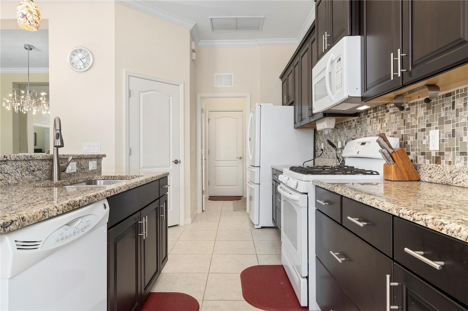 Image 15 of 44 For 4720 Claremont Park Drive