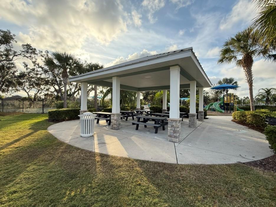 Image 19 of 27 For 4015 Cottage Hill Avenue