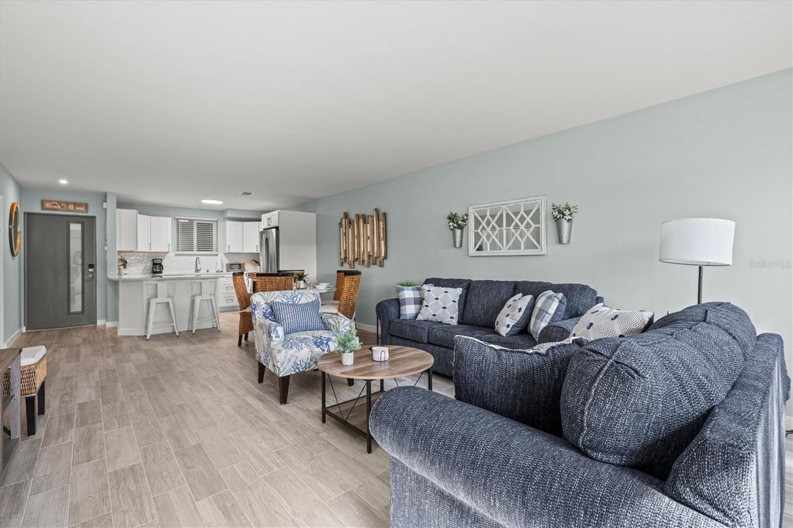 Image 10 of 36 For 500 Washington Drive 2a