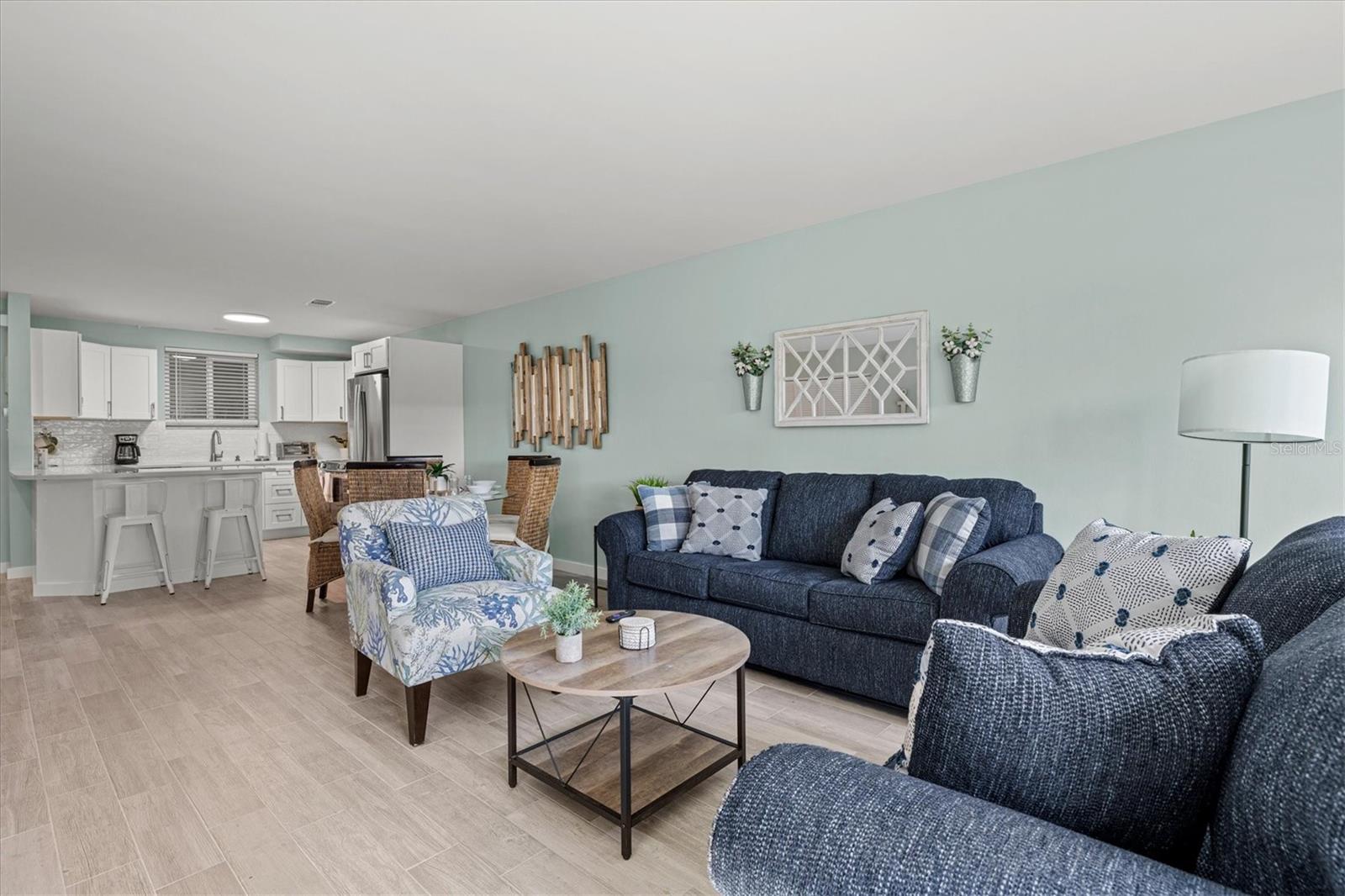 Image 11 of 36 For 500 Washington Drive 2a