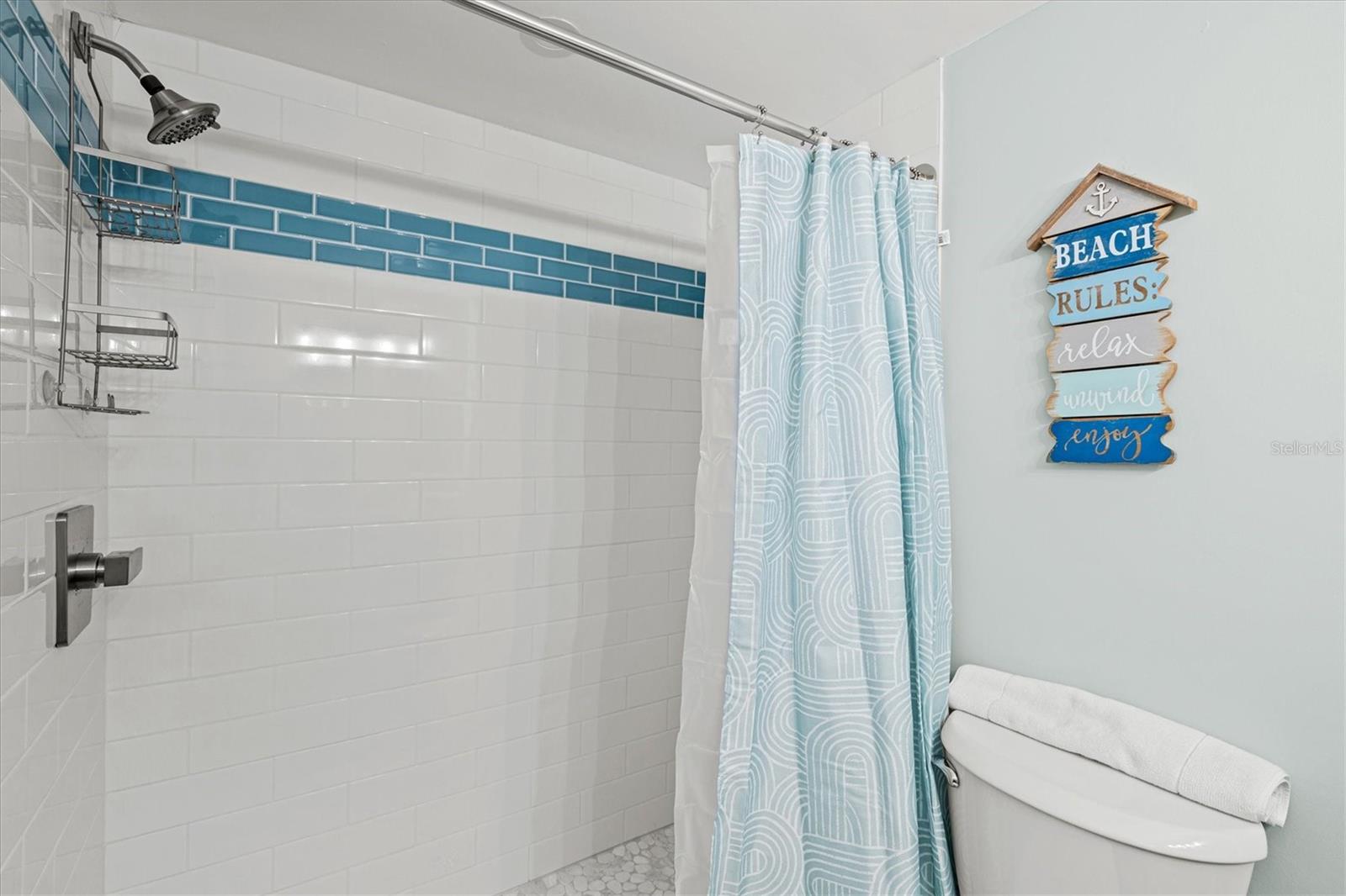 Image 17 of 36 For 500 Washington Drive 2a