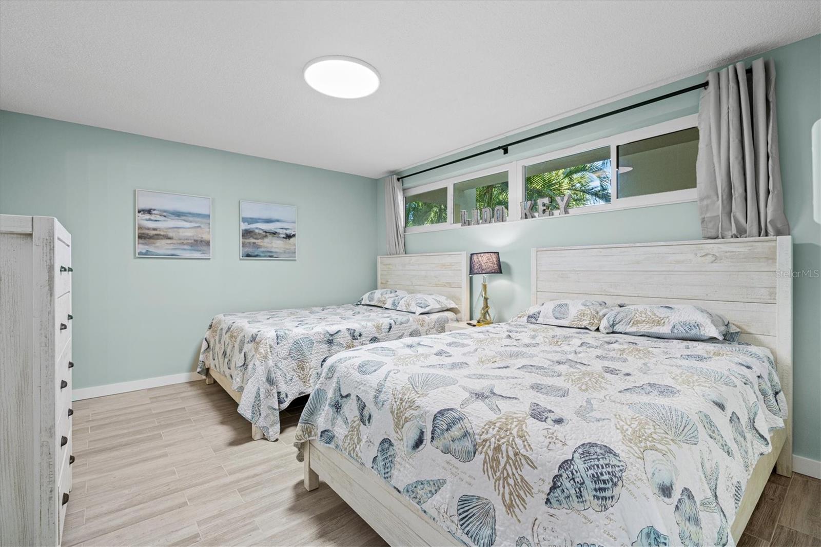 Image 18 of 36 For 500 Washington Drive 2a