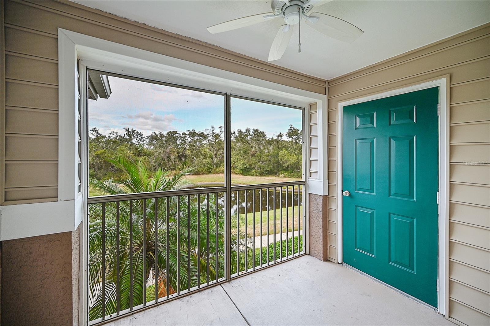 Image 17 of 42 For 7417 Vista Way 208