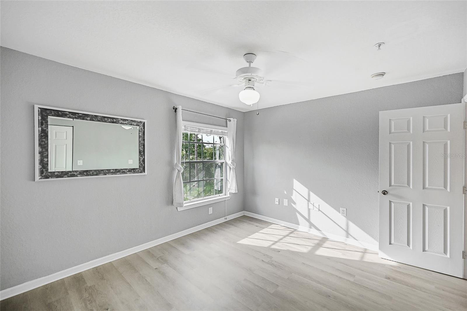 Image 23 of 42 For 7417 Vista Way 208