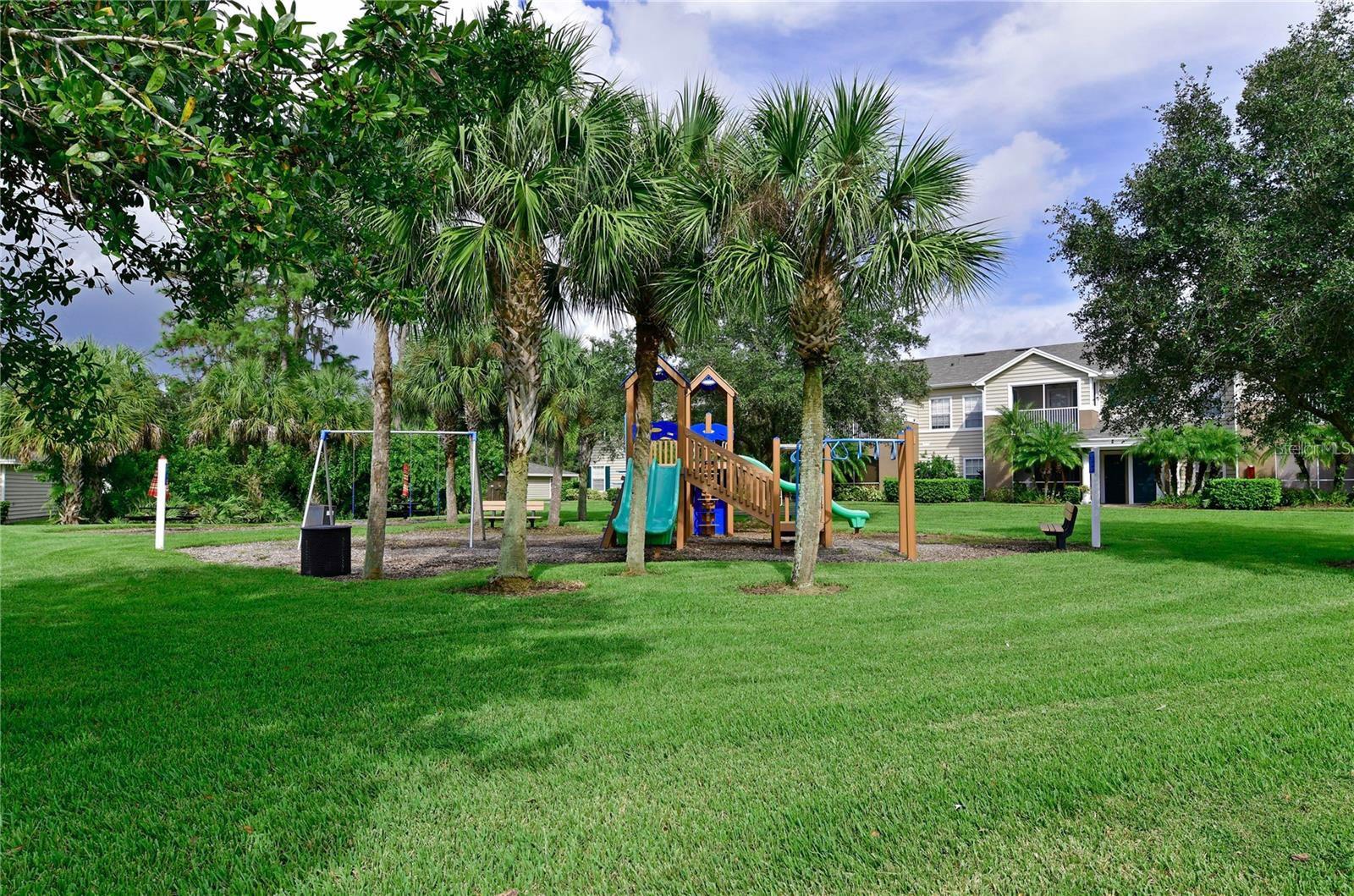 Image 33 of 42 For 7417 Vista Way 208