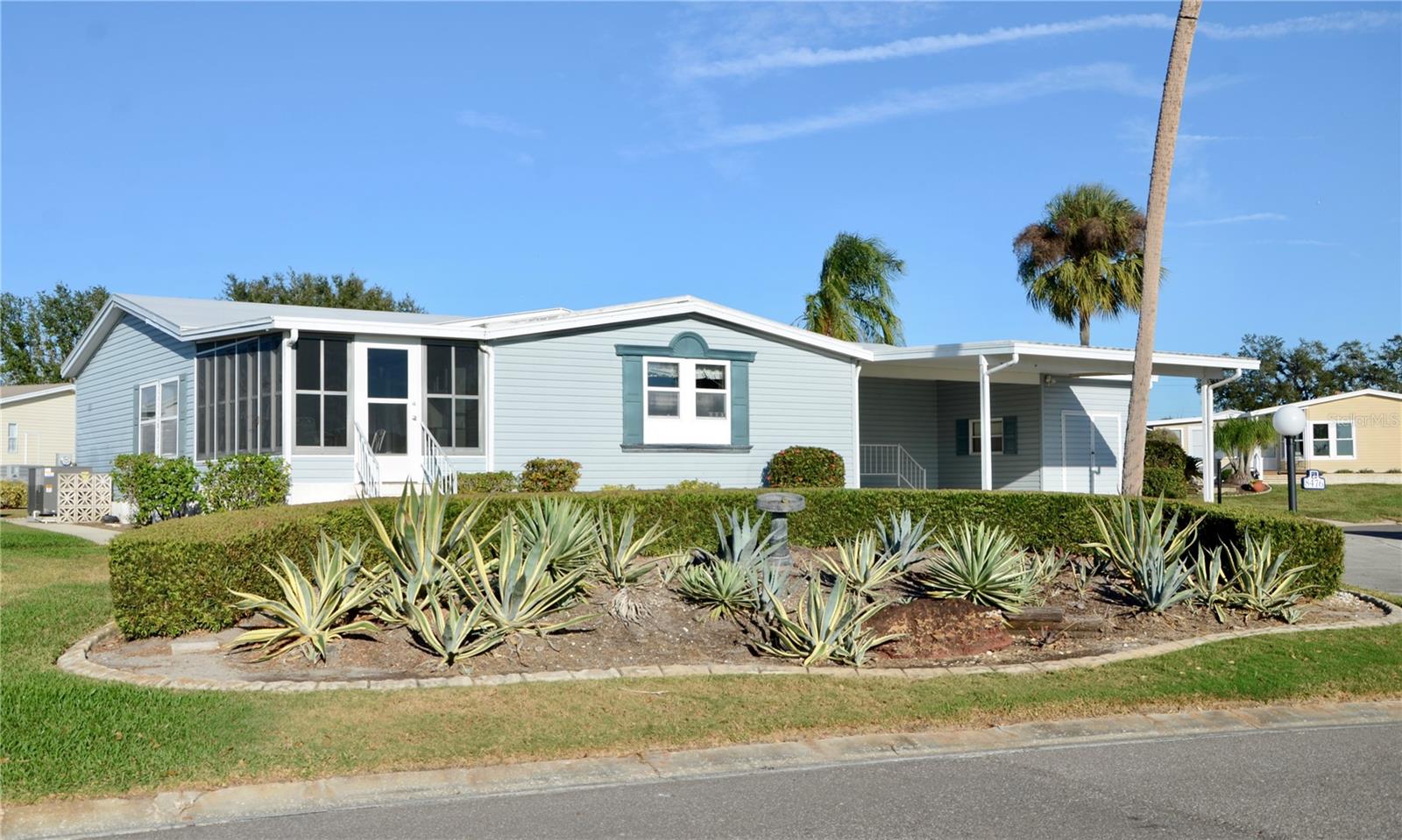 Image 2 of 24 For 8476 Imperial Circle