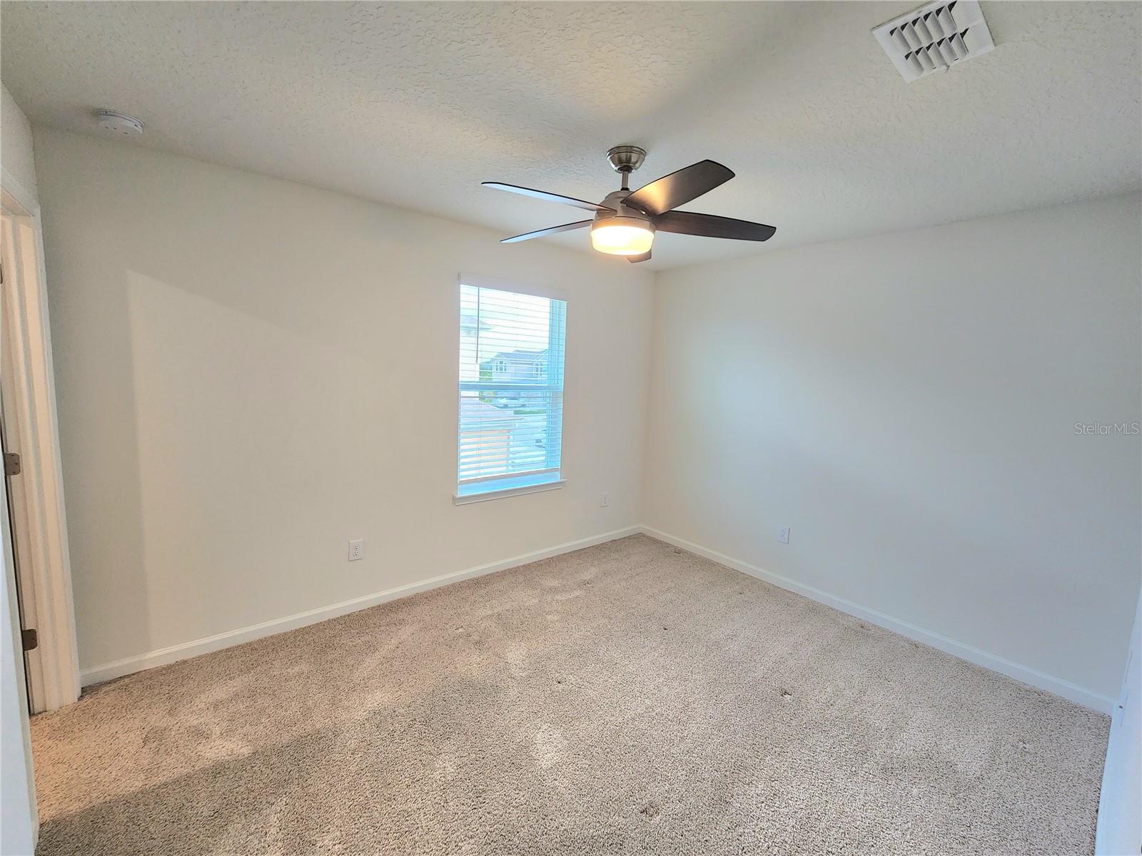 Image 18 of 32 For 5543 Pleasantview Court