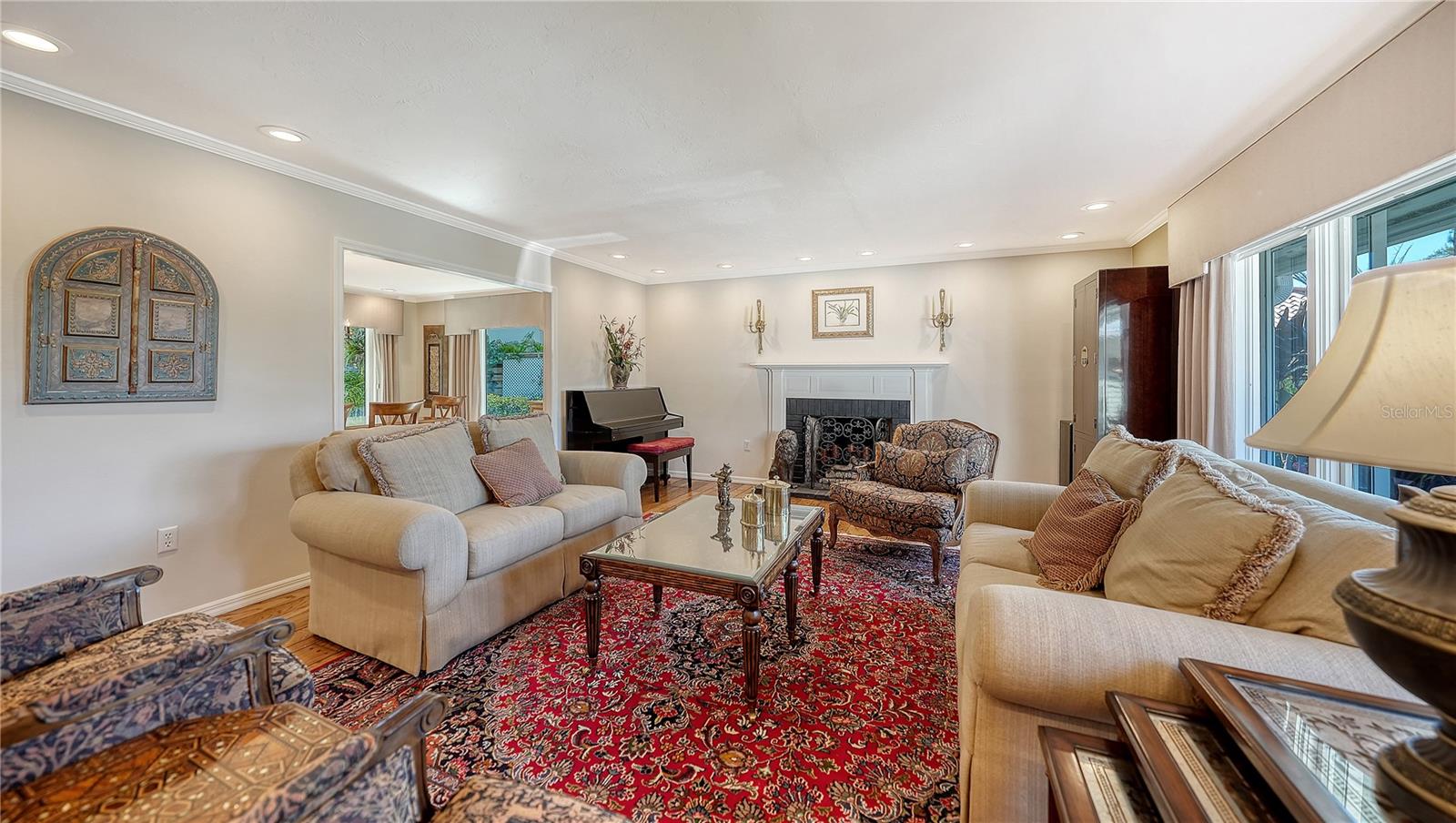 Listing photo id 21 for 1042 Casey Key Road