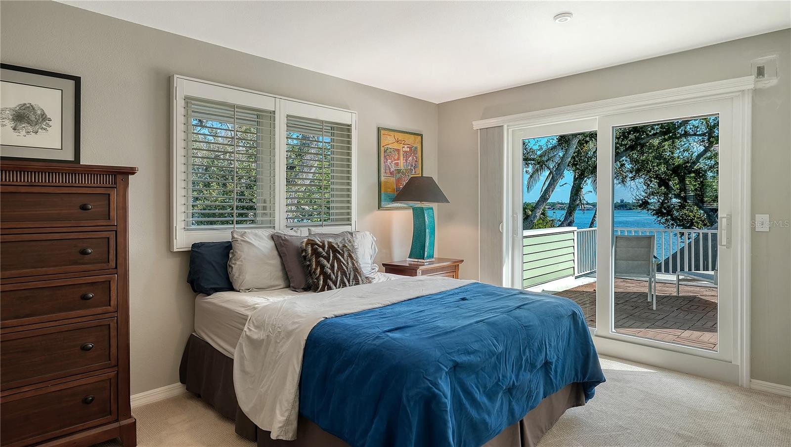 Listing photo id 36 for 1042 Casey Key Road