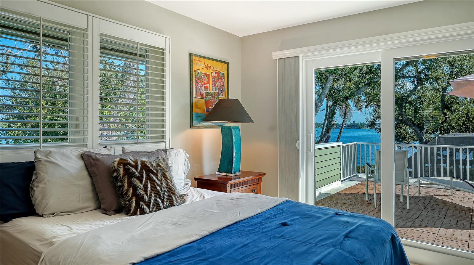 Listing photo id 37 for 1042 Casey Key Road